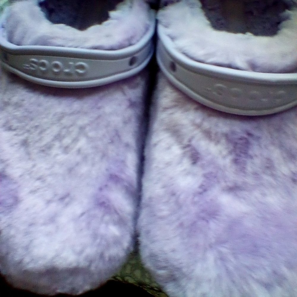 Crocs Classic Fur Sure!! Either you 💓 Crocs or you don't🤔